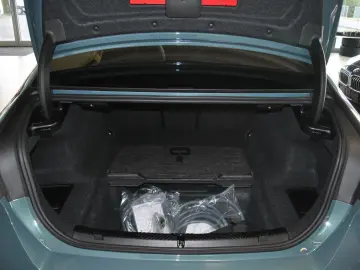 i5 Lim. 40 eDrive H K Rollos Panoram