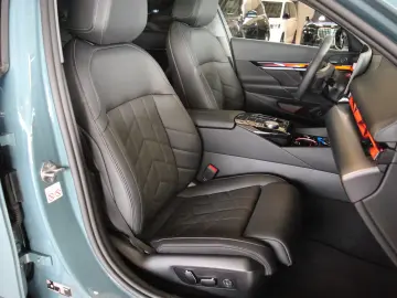 i5 Lim. 40 eDrive H K Rollos Panoram