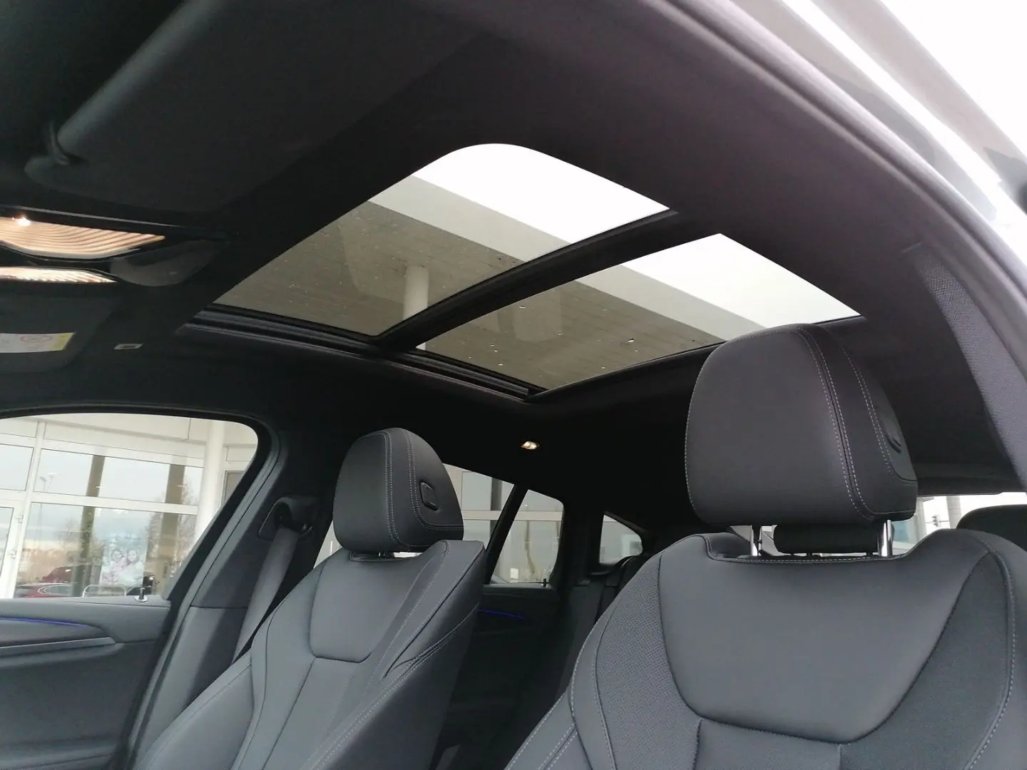 X4 M40 i Laser HUD DA PA Pano Memory Hifi DAB