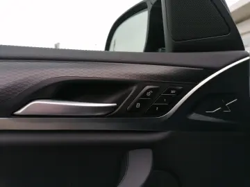 X4 M40 i Laser HUD DA PA Pano Memory Hifi DAB