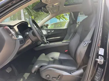 XC60 Ultimate AWD Lift PANO HUD ACC AHK 360