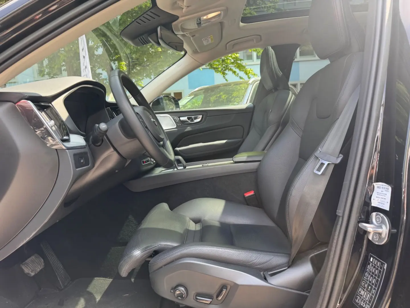 XC60 Ultimate AWD Lift PANO HUD ACC AHK 360