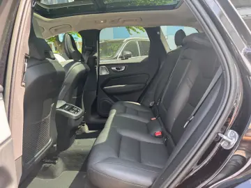 XC60 Ultimate AWD Lift PANO HUD ACC AHK 360