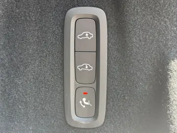 XC60 Ultimate AWD Lift PANO HUD ACC AHK 360