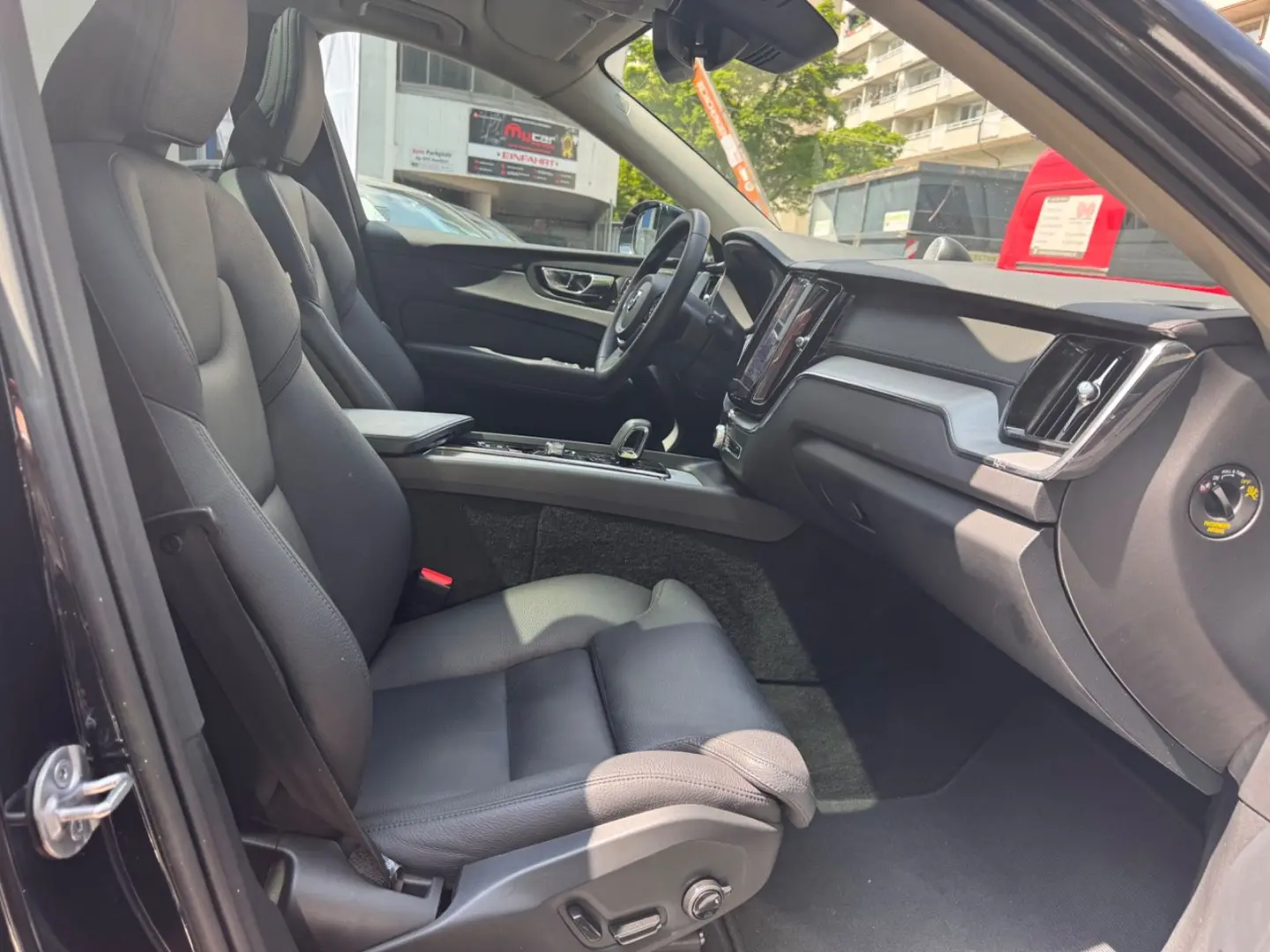 XC60 Ultimate AWD Lift PANO HUD ACC AHK 360