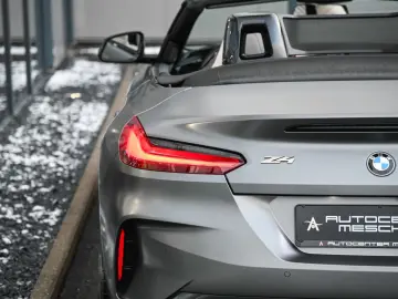 Z4 M40i M Shadow Live Cockpit Prof  Head-Up  19