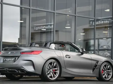 Z4 M40i M Shadow Live Cockpit Prof  Head-Up  19