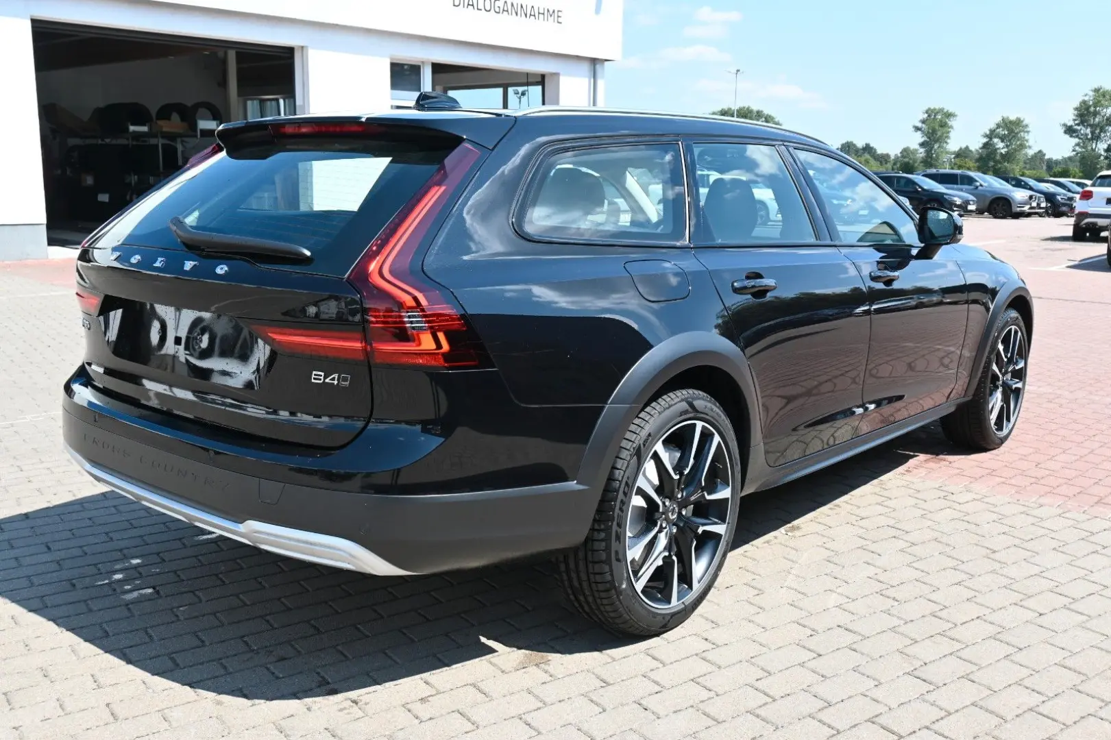 V90 B4 D AWD Cross Country Plus Pano STHZG AHK