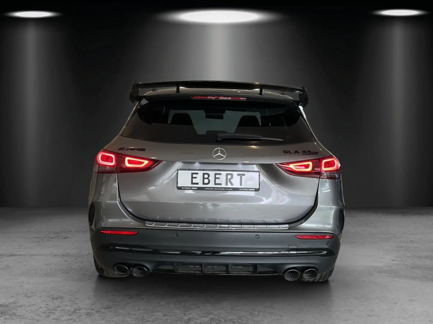 GLA 45 S AMG Perf.Sitze DISTRO Massage AERO Pano