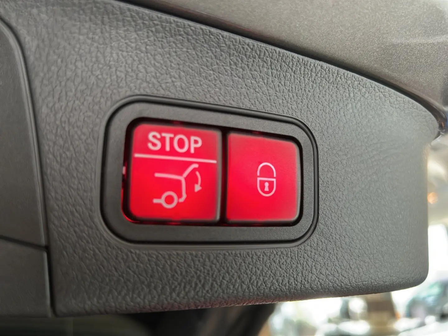 GLA 45 S AMG Perf.Sitze DISTRO Massage AERO Pano