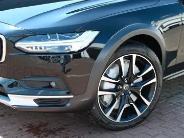 V90 B4 D AWD Cross Country  Pano STDHZG ACC