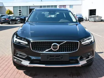 V90 B4 D AWD Cross Country  Pano STDHZG ACC
