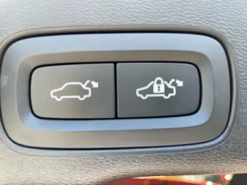 XC60 B4 Plus Dark 360  ACC LHZ LUFT PANO STDHZ