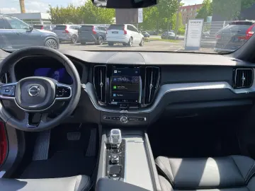 XC60 B4 Plus Dark 360  ACC LHZ LUFT PANO STDHZ