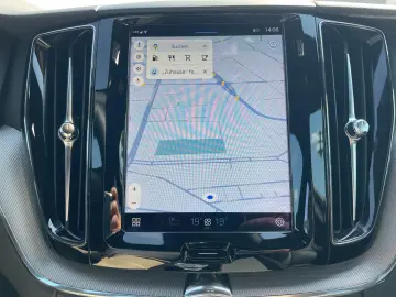 XC60 B4 Plus Dark 360  ACC LHZ LUFT PANO STDHZ