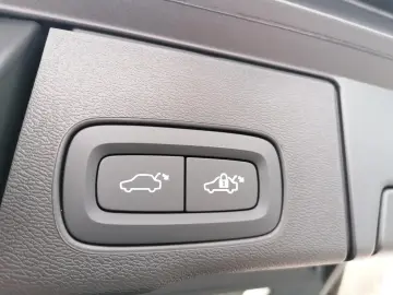 XC60 T6 AWD Recharge Plus Bright 360  LED