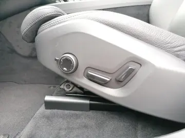 XC60 T6 AWD Recharge Plus Bright 360  LED