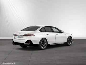 540d xDrive  € 1.190 Zubehörbonus M Sport