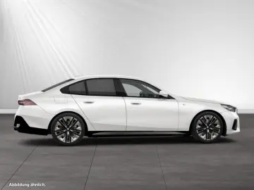 540d xDrive  € 1.190 Zubehörbonus M Sport