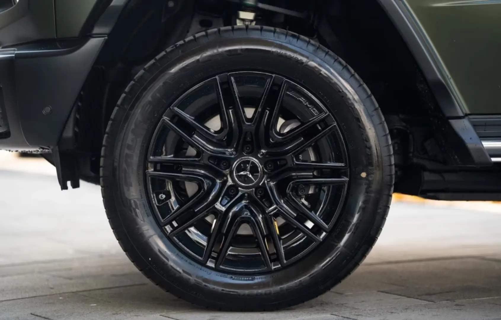 Mercedes-Benz G 580 Linia 580 AMG