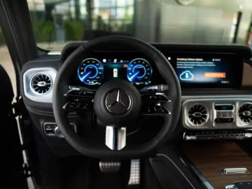 Mercedes-Benz G 580 Linia 580 AMG