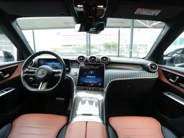 GLC 220 d 4M AMG MBUX Navi Distronic 360