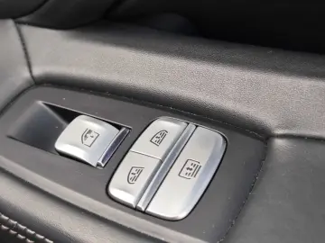 BMW Seria 7 745Le xDrive