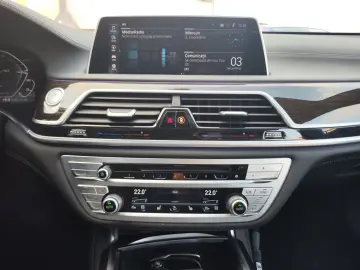 BMW Seria 7 745Le xDrive