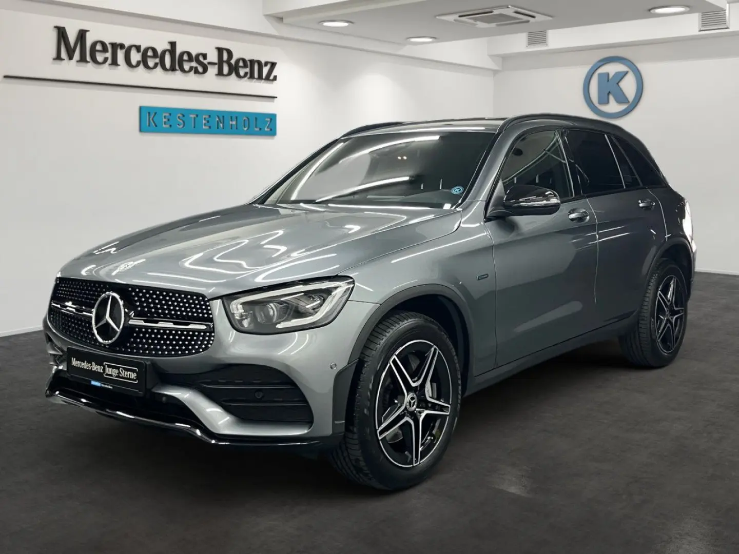 GLC 300 e 4Matic AMG NIGHT MEMORY MULTIBEAM HUD