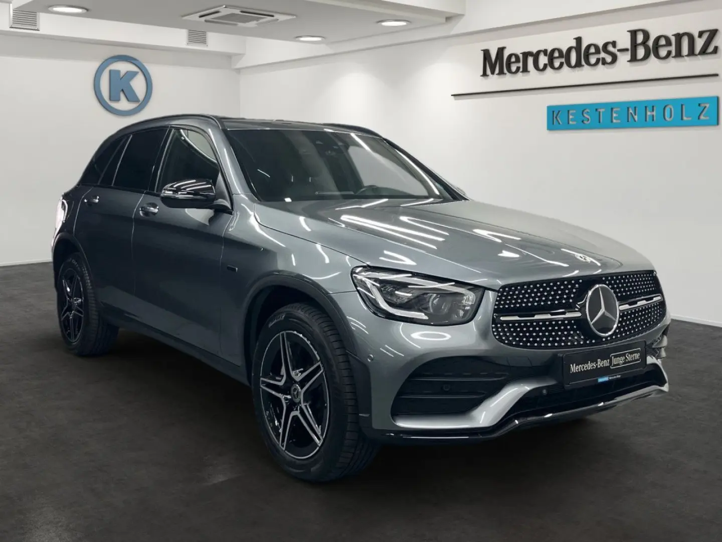 GLC 300 e 4Matic AMG NIGHT MEMORY MULTIBEAM HUD