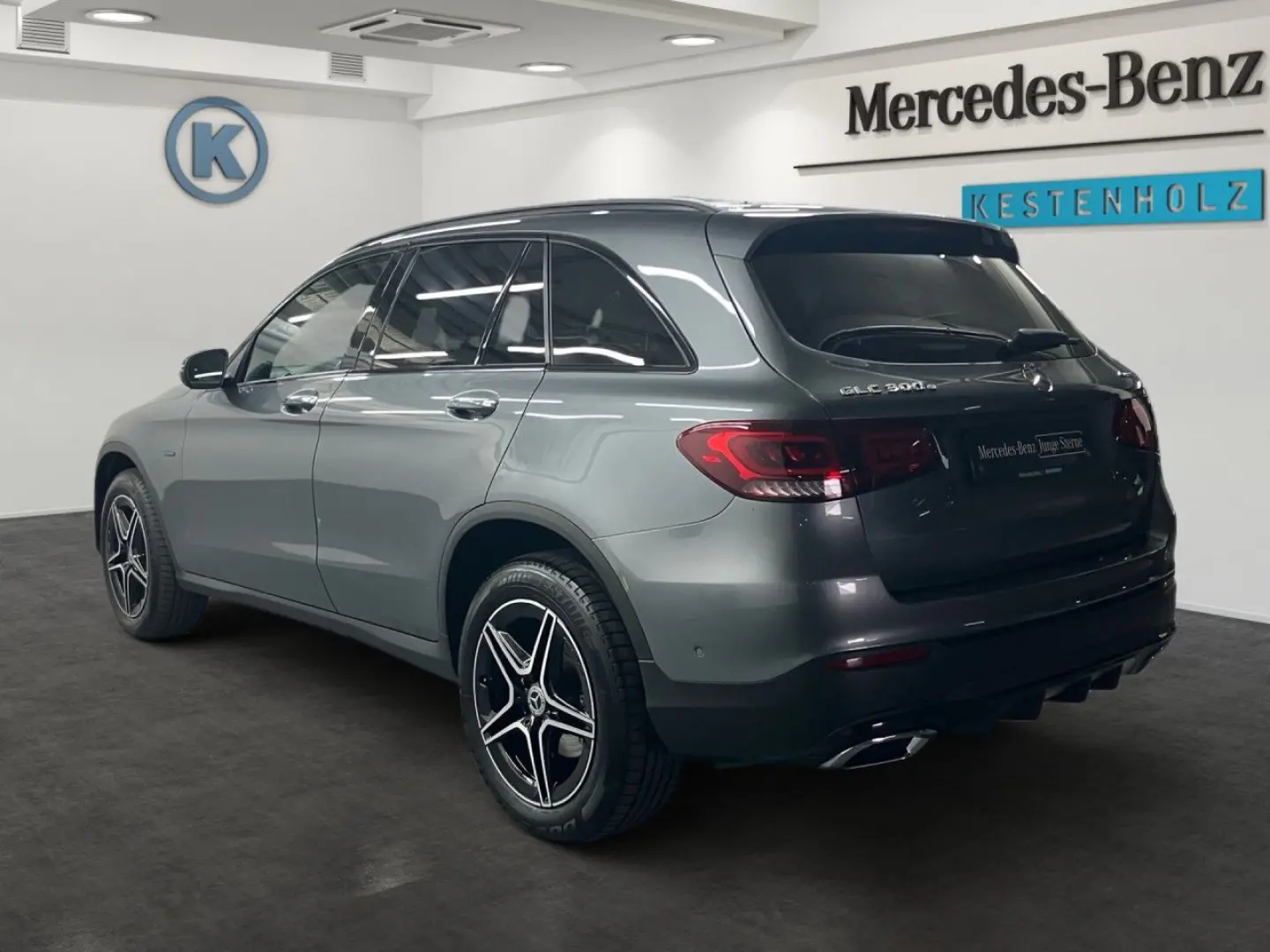 GLC 300 e 4Matic AMG NIGHT MEMORY MULTIBEAM HUD