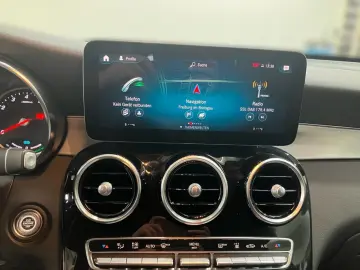 GLC 300 e 4Matic AMG NIGHT MEMORY MULTIBEAM HUD