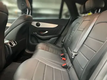 GLC 300 e 4Matic AMG NIGHT MEMORY MULTIBEAM HUD