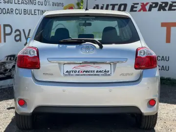 Toyota Auris 2.0 D-4D DPF Sol