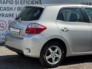 Toyota Auris 2.0 D-4D DPF Sol