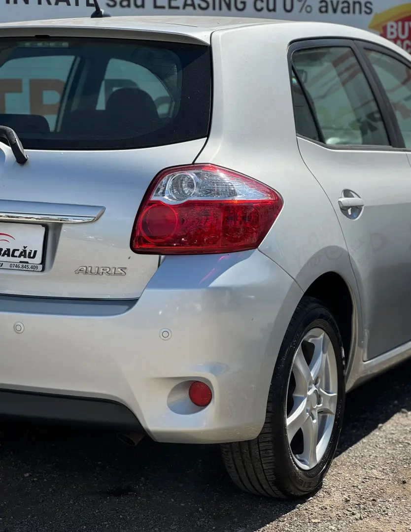 Toyota Auris 2.0 D-4D DPF Sol