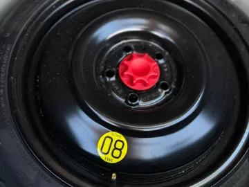 Toyota Auris 2.0 D-4D DPF Sol