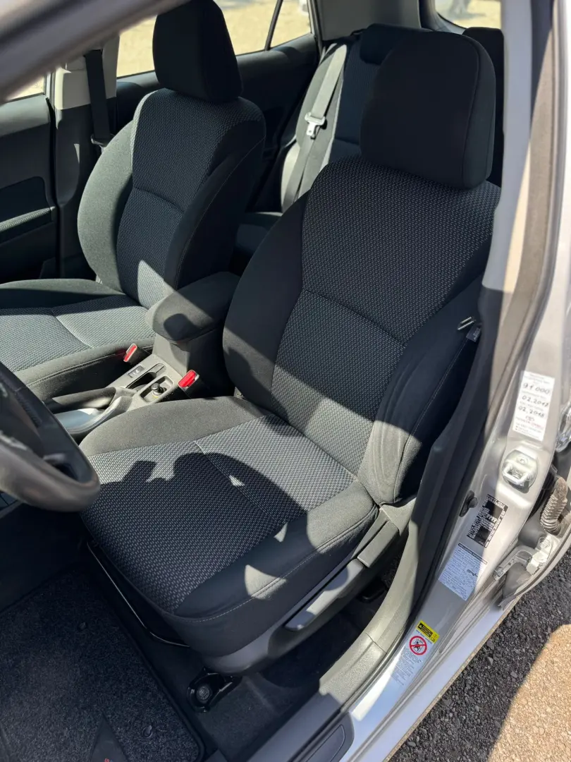 Toyota Auris 2.0 D-4D DPF Sol