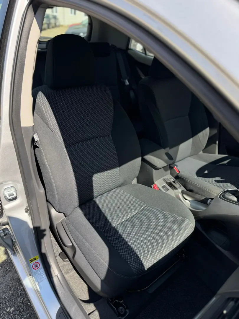 Toyota Auris 2.0 D-4D DPF Sol