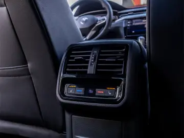 Volkswagen ARTEON 2.0 TDI 200CP R-Line DSG 4Motion