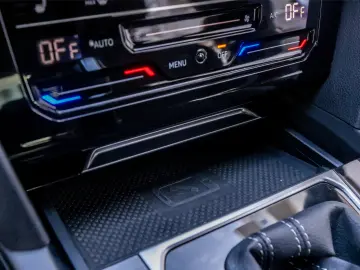 Volkswagen ARTEON 2.0 TDI 200CP R-Line DSG 4Motion