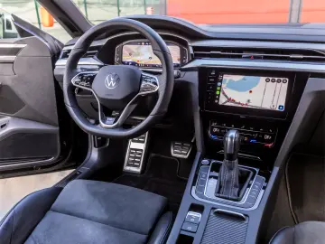 Volkswagen ARTEON 2.0 TDI 200CP R-Line DSG 4Motion