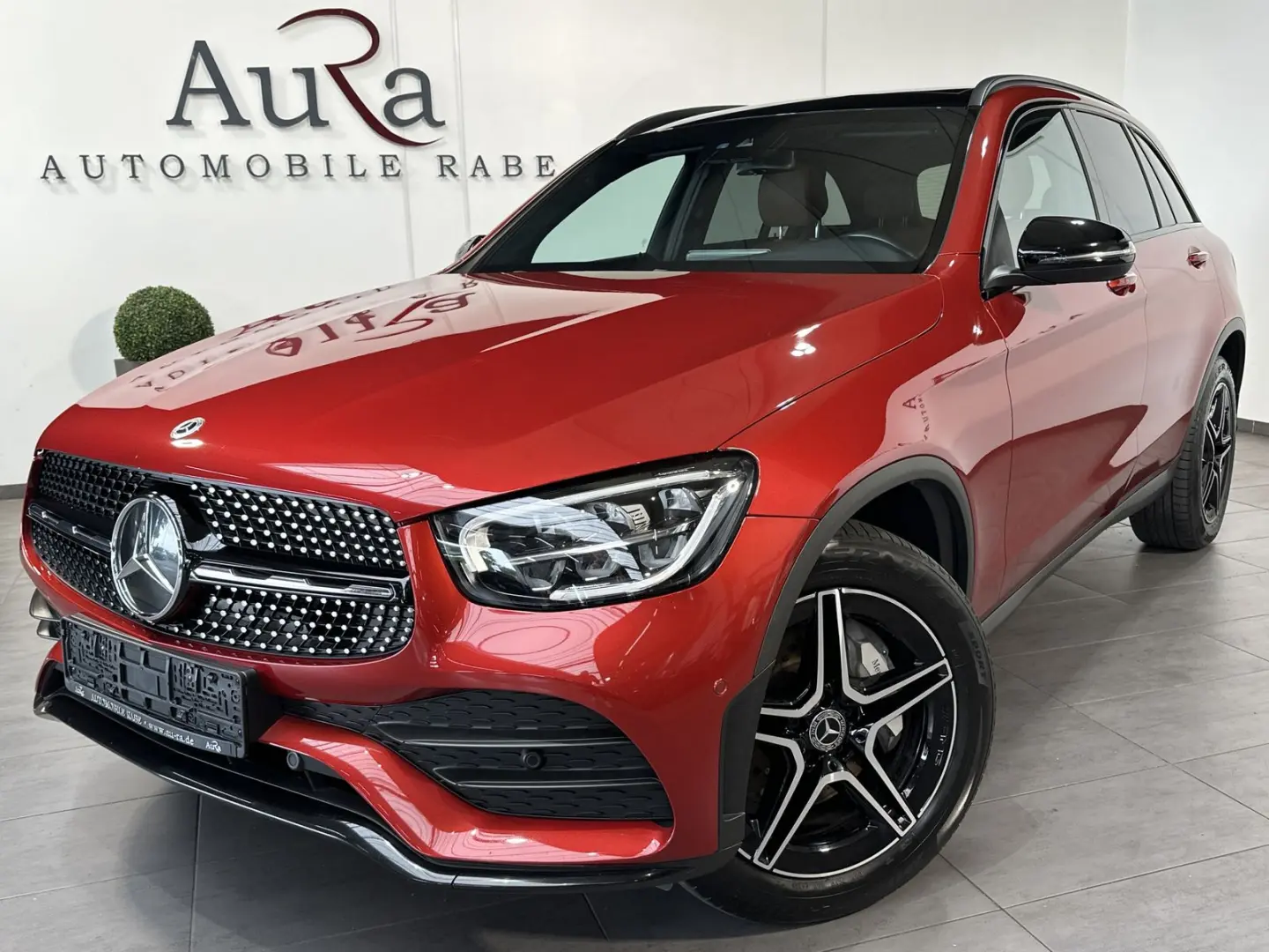 GLC 300d 4M AMG-Line NAV LED AHK KAMERA PANO DAB