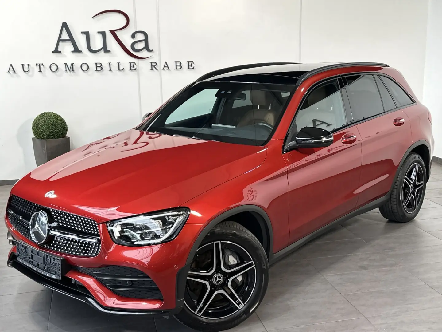 GLC 300d 4M AMG-Line NAV LED AHK KAMERA PANO DAB