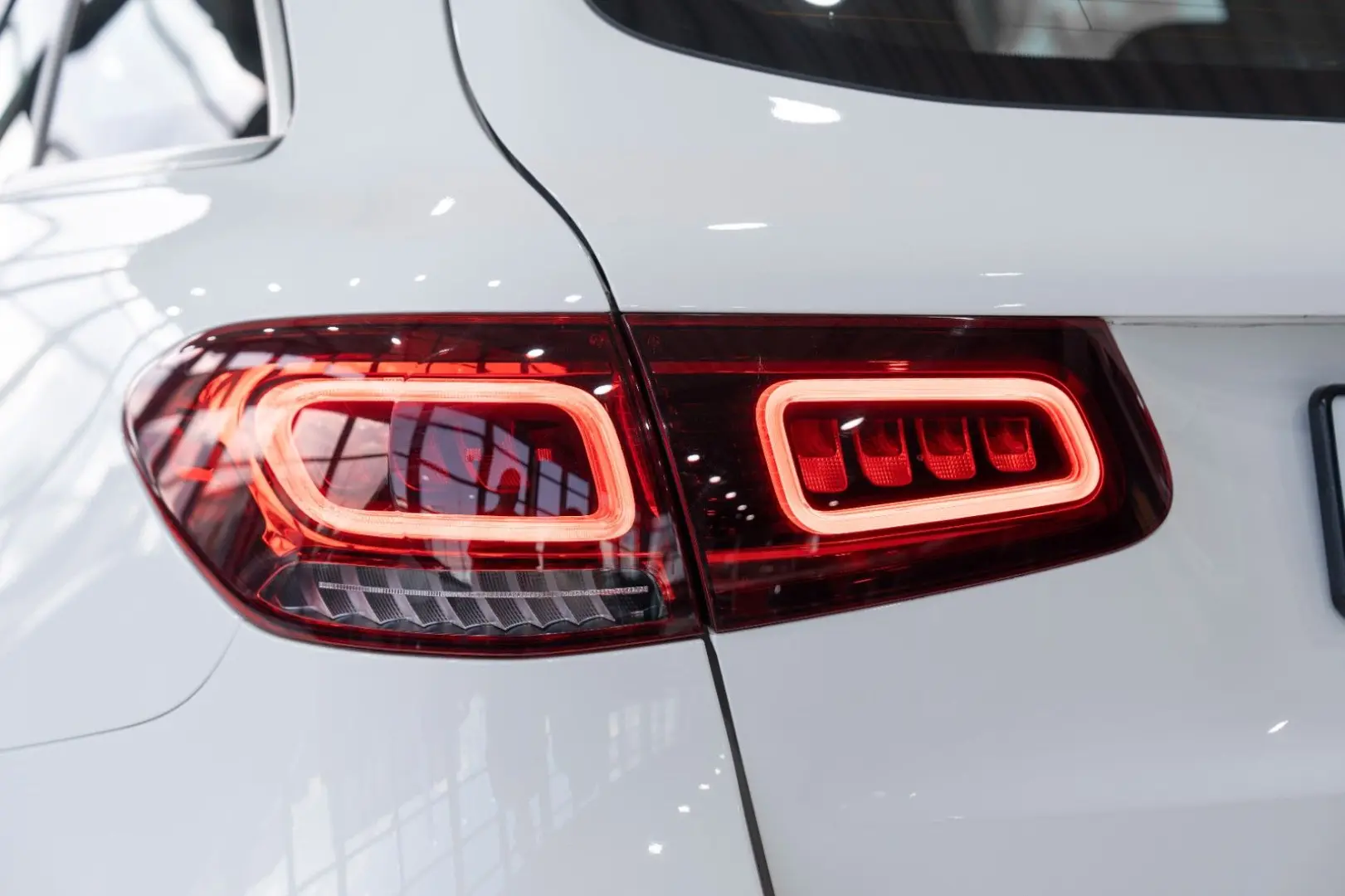 GLC 220 d 4M  AMG-LINE LEDER MULTIBEAM NAVI 1.HD