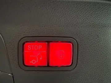 GLC 300 Coupe 4Matic AMG 360 KEYLESS AHK STANDHZ