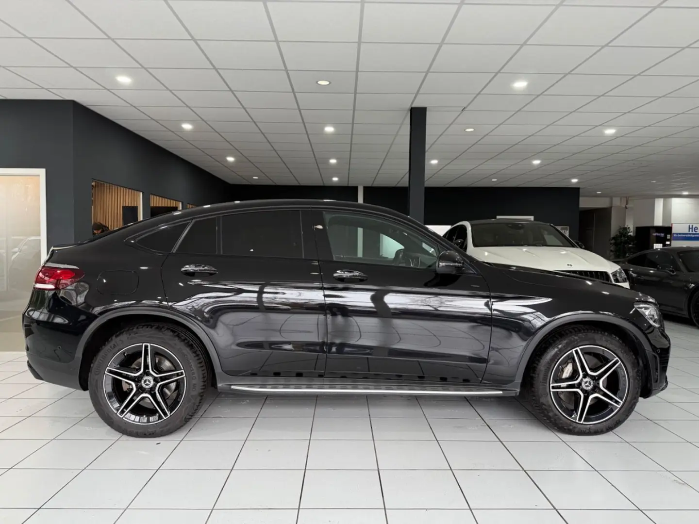 GLC 300 Coupe 4Matic AMG 360 KEYLESS AHK STANDHZ