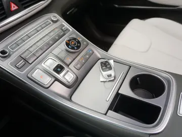 Santa Fe Signature Plug-In 4WD Pano 360 Belü 4SH