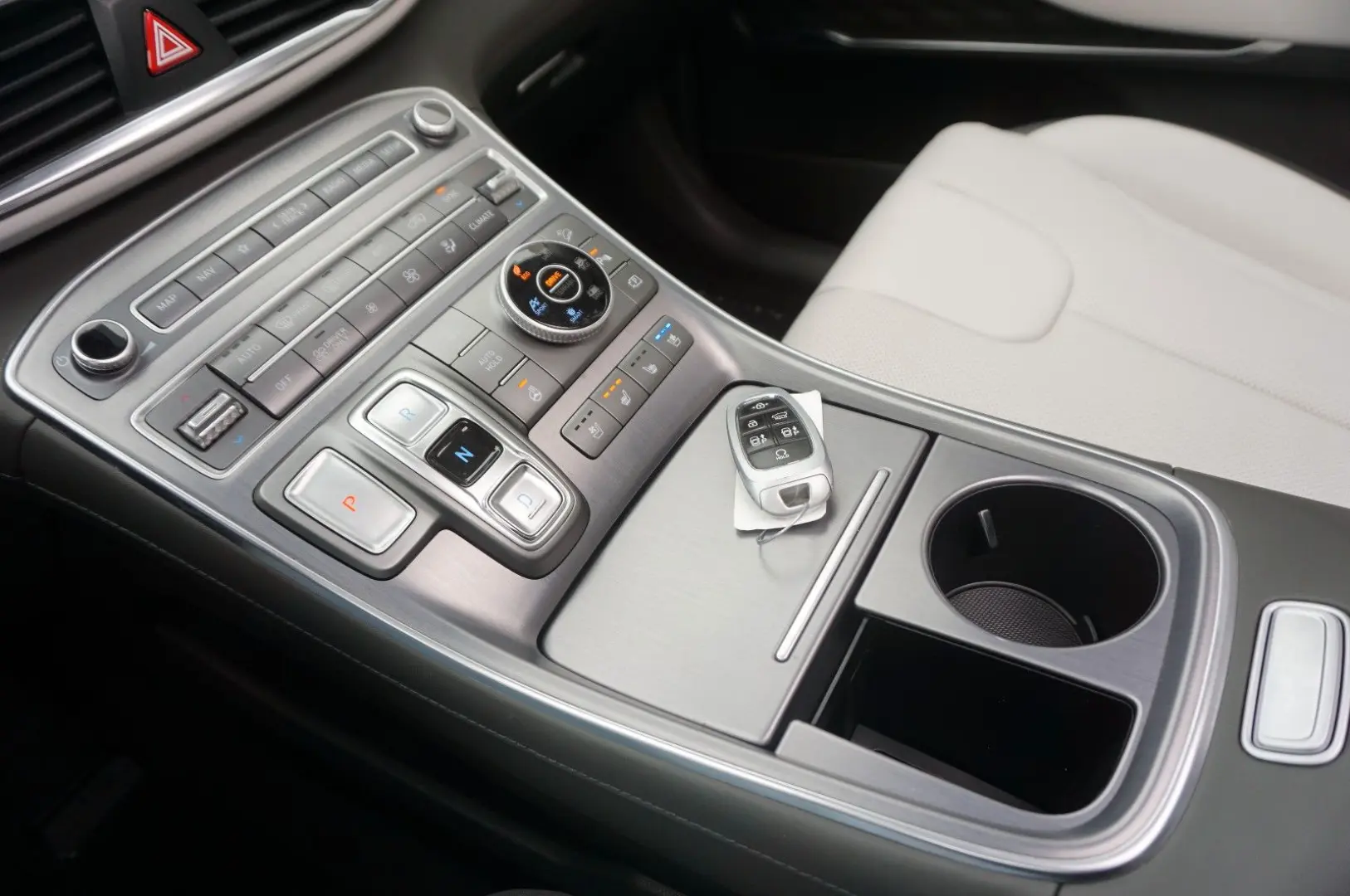 Santa Fe Signature Plug-In 4WD Pano 360 Belü 4SH