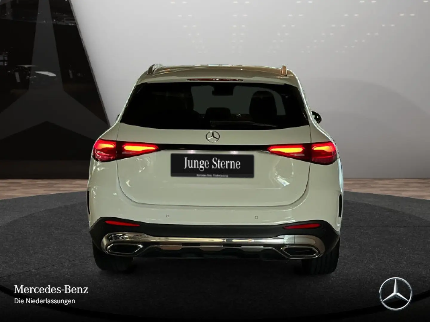 GLC 220 d 4M AMGAdv Pano AHK DigiLight AdvPaket